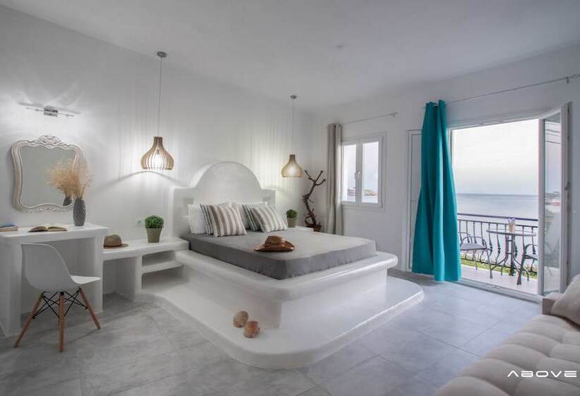 سوییت با چشم‌انداز دریا, Manios Suites