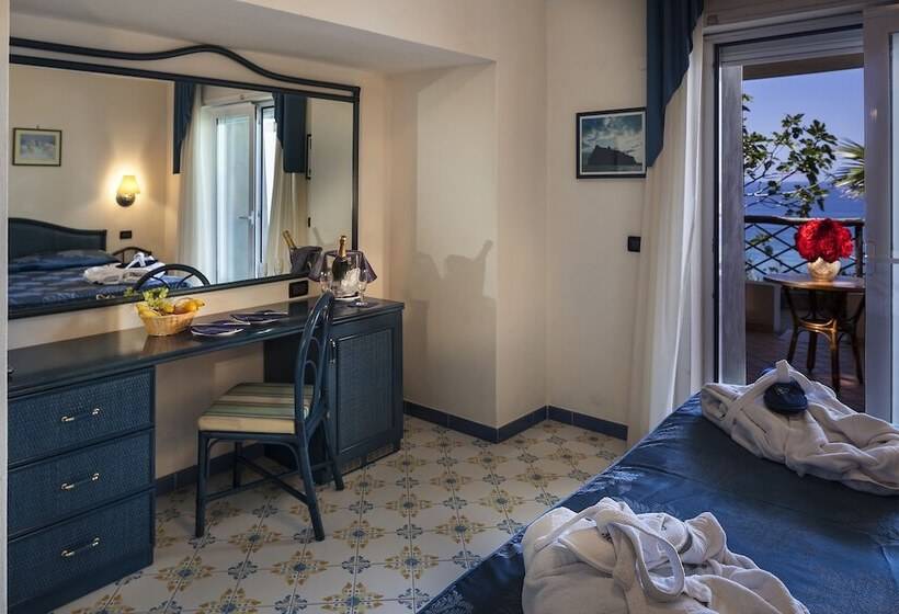 Номер Комфорт Вид на Море, Sorriso Thermae Resort & Spa