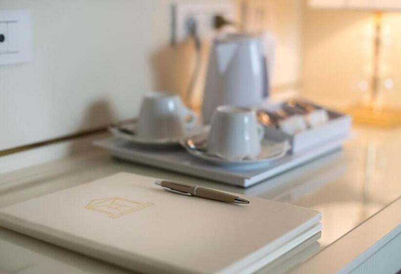 اتاق استاندارد با تخت بزرگ, Tiffany's