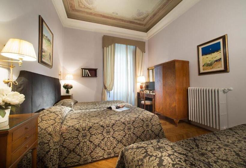 اتاق استاندارد سه نفره, Il Marzocco Boutique B&b