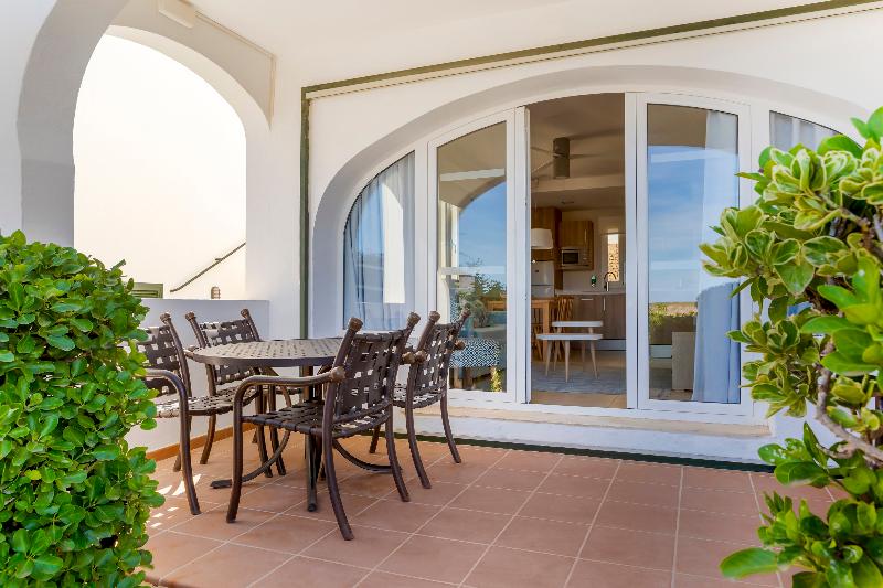 Апартаменты 2 Спальни, White Sands Beach Club