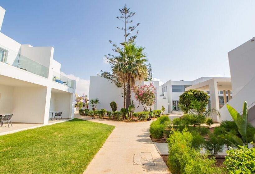 Семейный Номер, Atlantica Panthea Resort