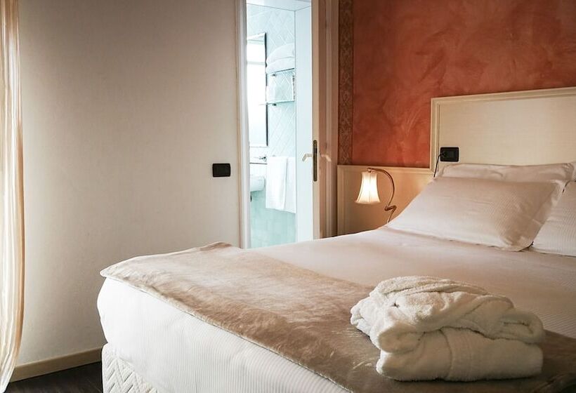 Economy Triple Room, Park Hotel Serena