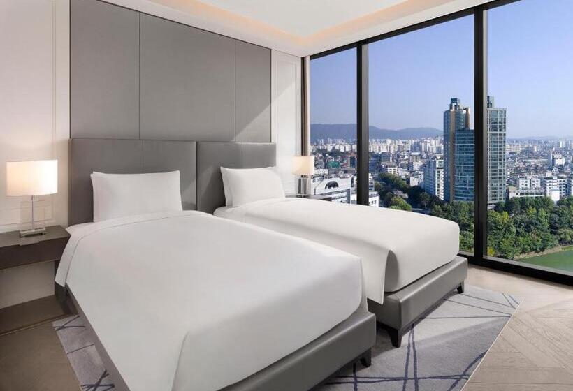 سوئیت اجرایی با تخت کینگ, Sofitel Ambassador Seoul Hotel & Serviced Residences