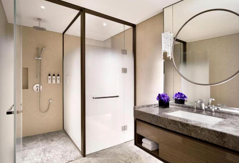 Deluxe Suite King Bed, Sofitel Ambassador Seoul Hotel & Serviced Residences