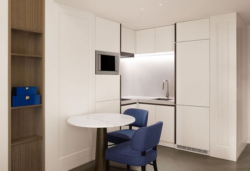 استودیوی استاندارد, Sofitel Ambassador Seoul Hotel & Serviced Residences