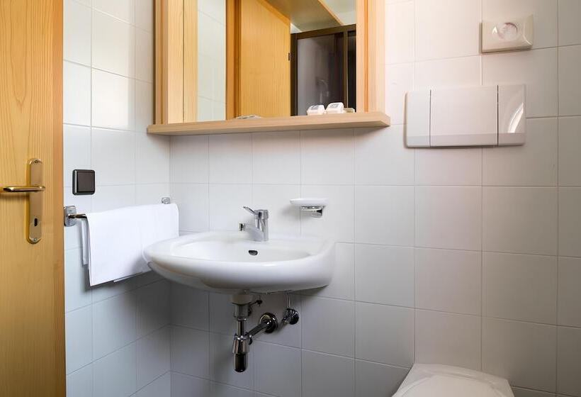 إستوديو قياسى, Apartments Lores