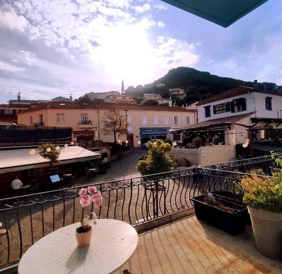 Номер Стандарт с Террасой, Hôtel De La Corniche D'or