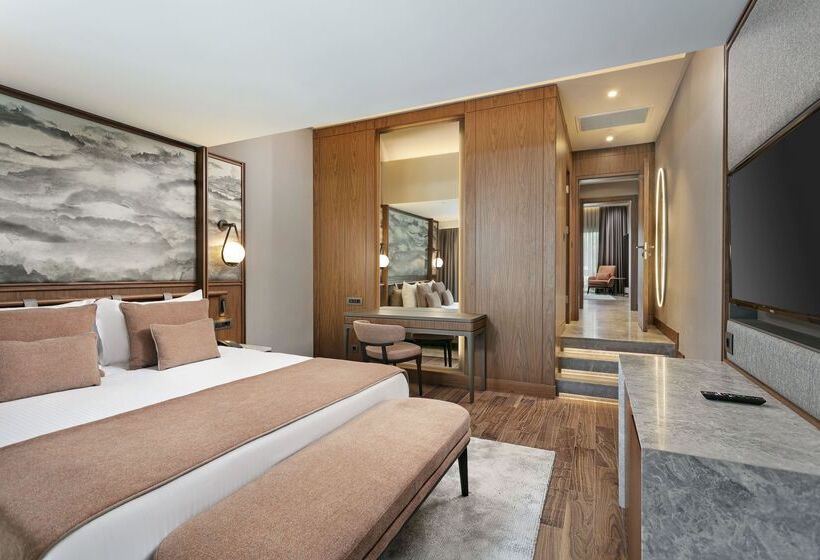 Люкс, Rixos Sungate, The Land of Legends Access
