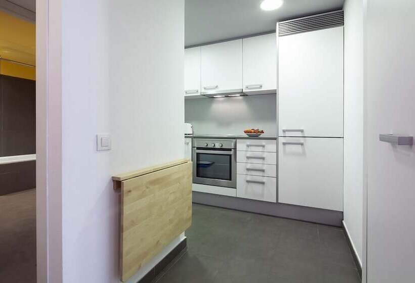 Студия Стандарт, Inside Barcelona Apartments Sants