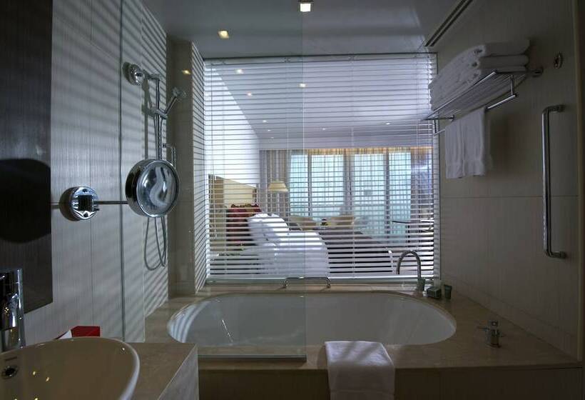 비즈니스룸, Crowne Plaza Yas Island, An Ihg