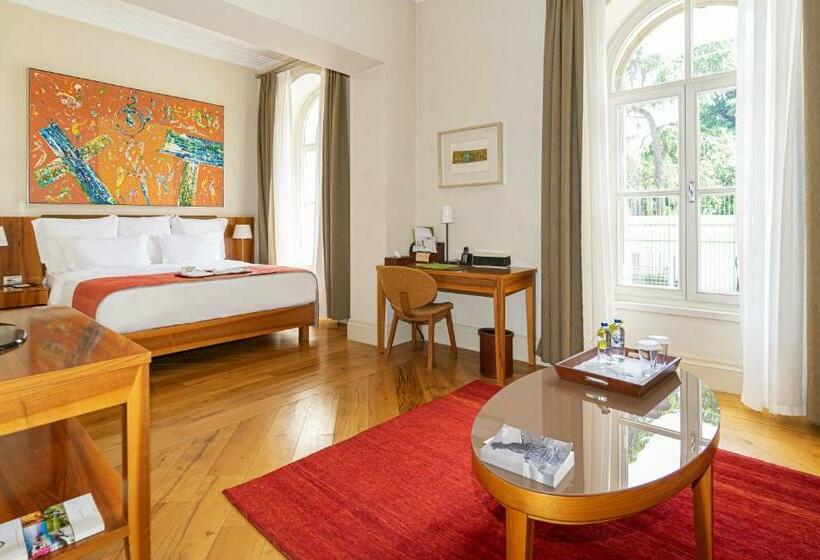 Classic Suite, Tomtom Suites