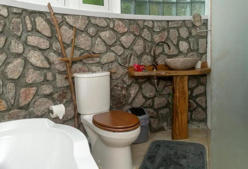 آپارتمان 1 خوابه با چشم‌انداز باغ, Domaine Desaubin Luxury Villas