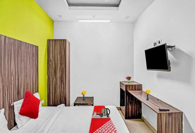 Трехместный Номер Классика, Flagship Cosy Tree Rooms Inn