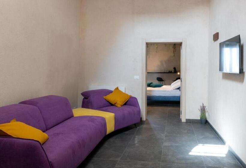 اتاق سوپریور با تخت بزرگ, Sonrisa Suites