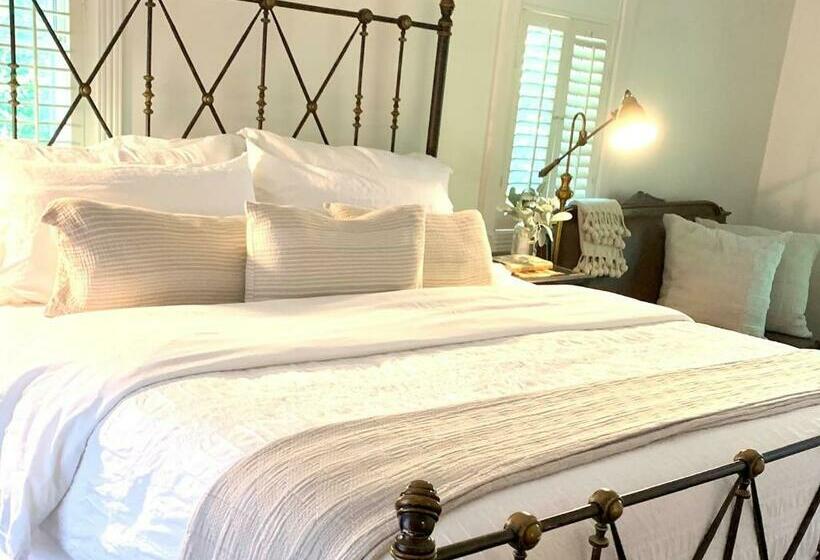 Люкс 2 Спальни, Plantation House Bed & Breakfast