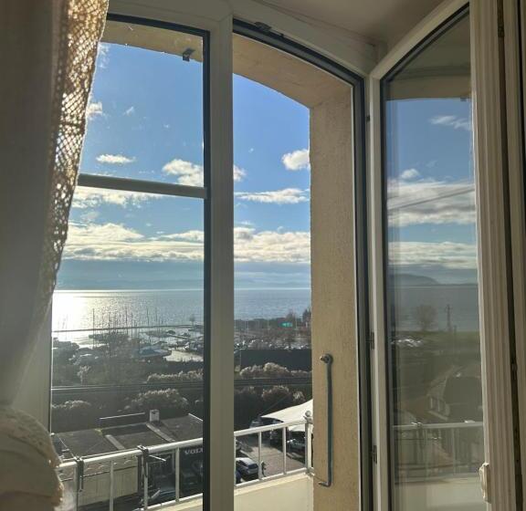 Номер Deluxe с Балконом, La Maison Bleue à 2 Pas Du Lac Du Neuchâtel