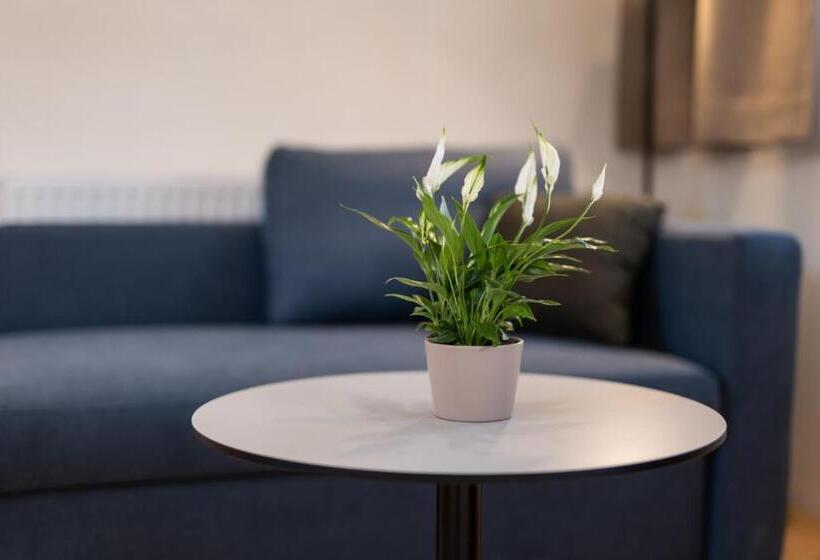 Апартаменты 1 Спальня Вид на Сад, Tschardakenhof Appartements