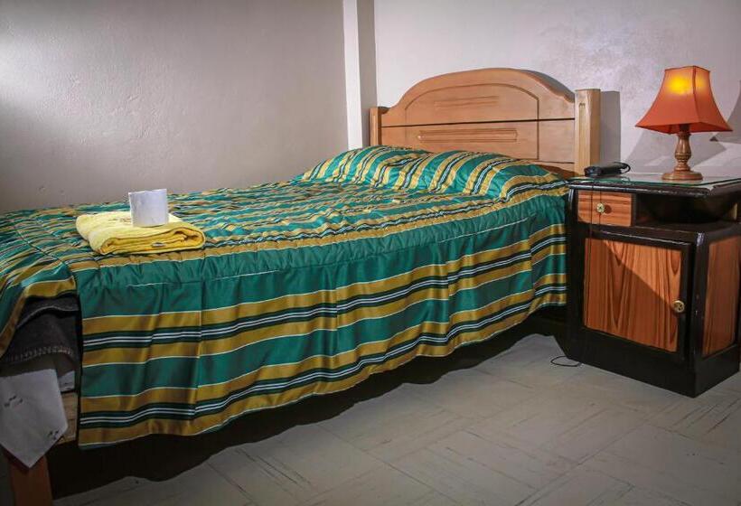 اتاق استاندارد با سرویس بهداشتی مشترک, Virgen Del Carmen   Huaraz
