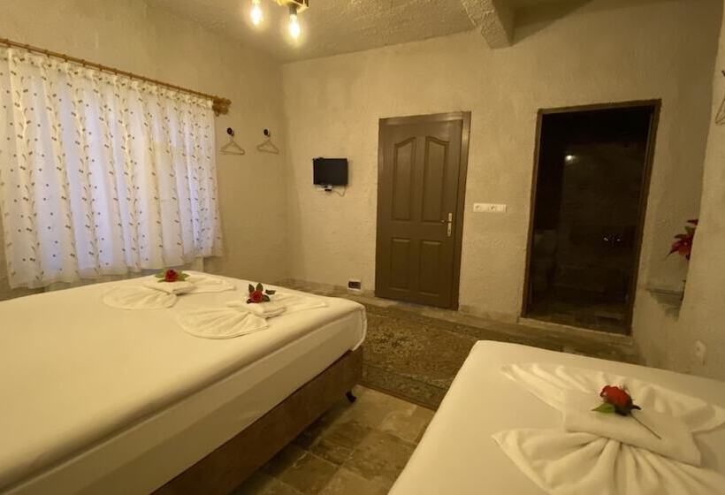 اتاق خانوادگی, Cappadocia Urgup Stone House