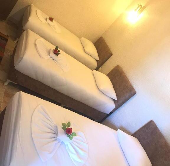 اتاق استاندارد سه نفره, Cappadocia Urgup Stone House