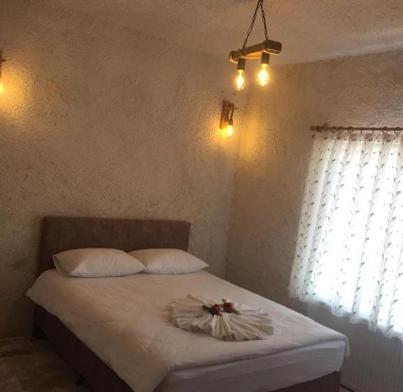 اتاق خانوادگی, Cappadocia Urgup Stone House