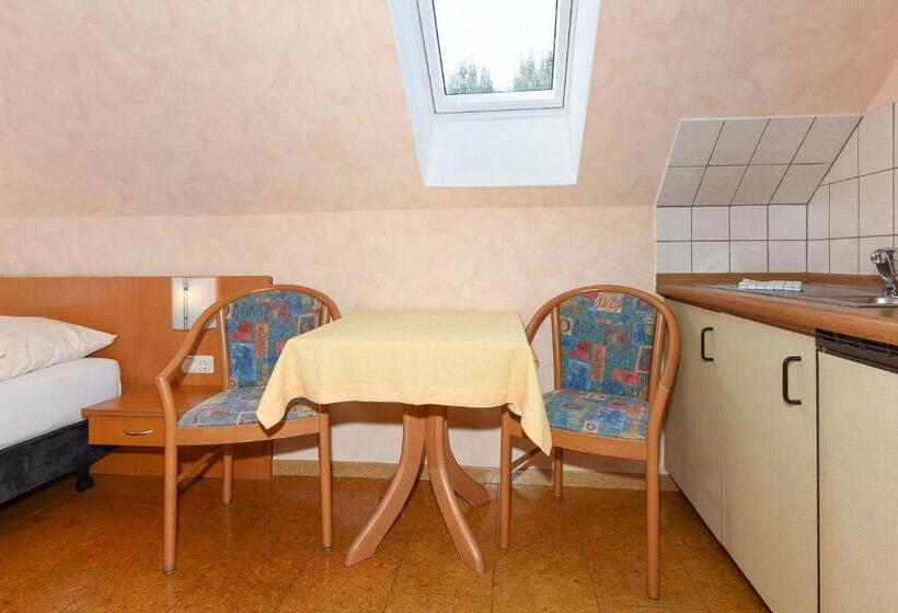 Номер Стандарт с Балконом, Pension Altes Siel