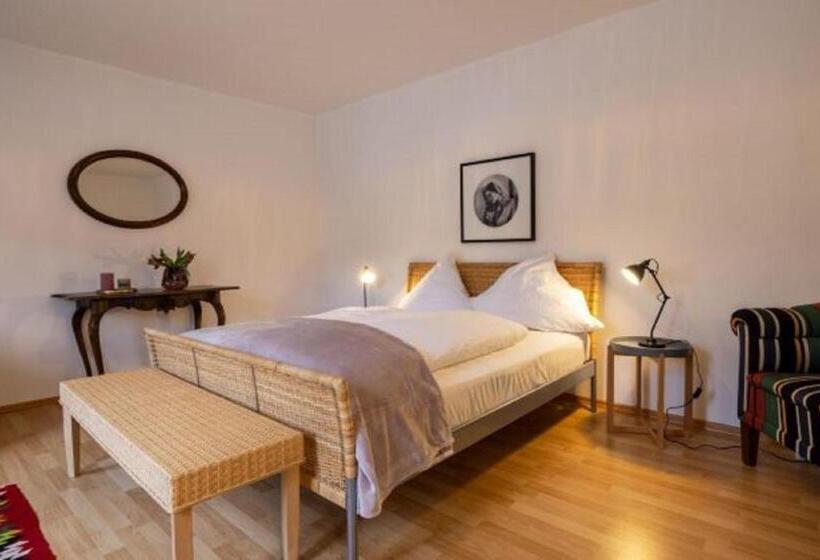 Апартаменты 2 Спальни, Gutsverwaltung Schloss Eyrichshof