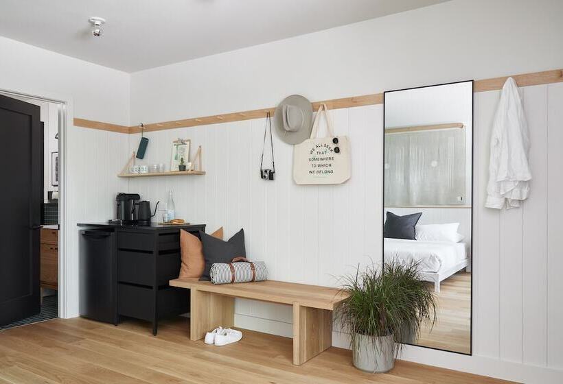 Стандартный Номер Кровать Кинг, Somewhere Inn Calabogie