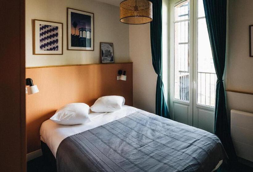 اتاق عادی, Les Chouettes Hostel