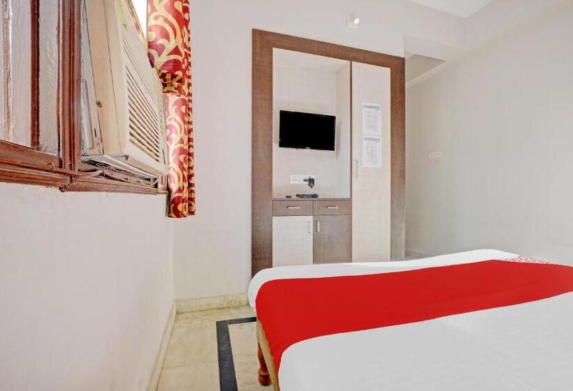 三人经典房间, Vaccinated Staff - Oyo 79463 Hotel Maan