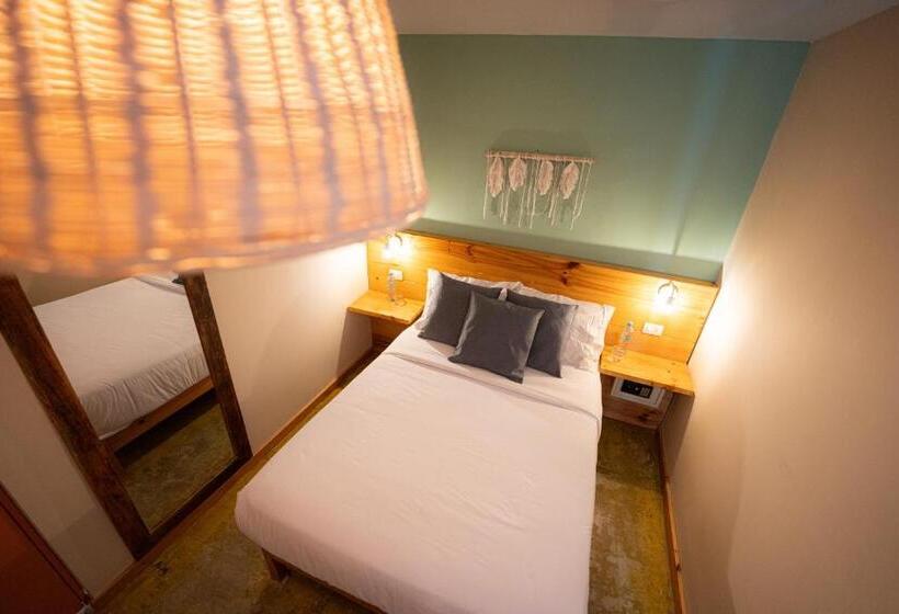 اتاق استاندارد, Viajero Paracas Hostel