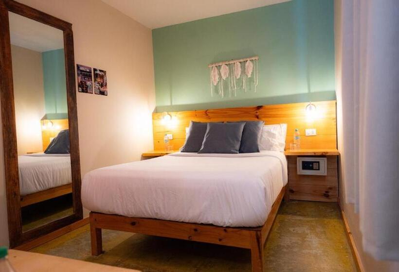 اتاق استاندارد, Viajero Paracas Hostel