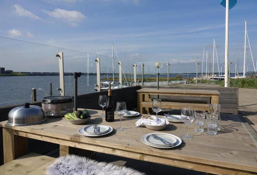 Апартаменты 1 Спальня Нижний Этаж, Dock Hotel Stellendam