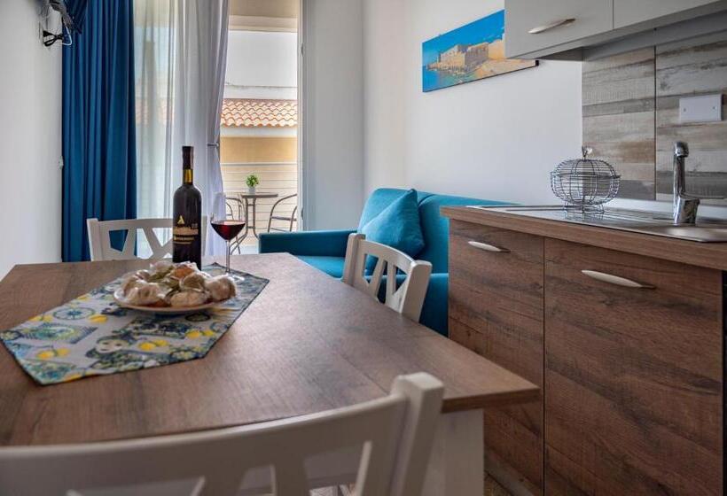 Апартаменты 1 Спальня, White Apartments & Spa