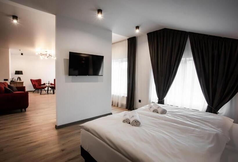 سوییت سوپریور, Premium Club Spa
