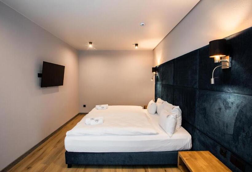 اتاق لوکس خانوادگی, Premium Club Spa