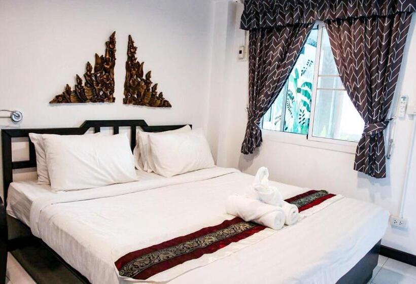 Номер Стандарт, Vlodge House