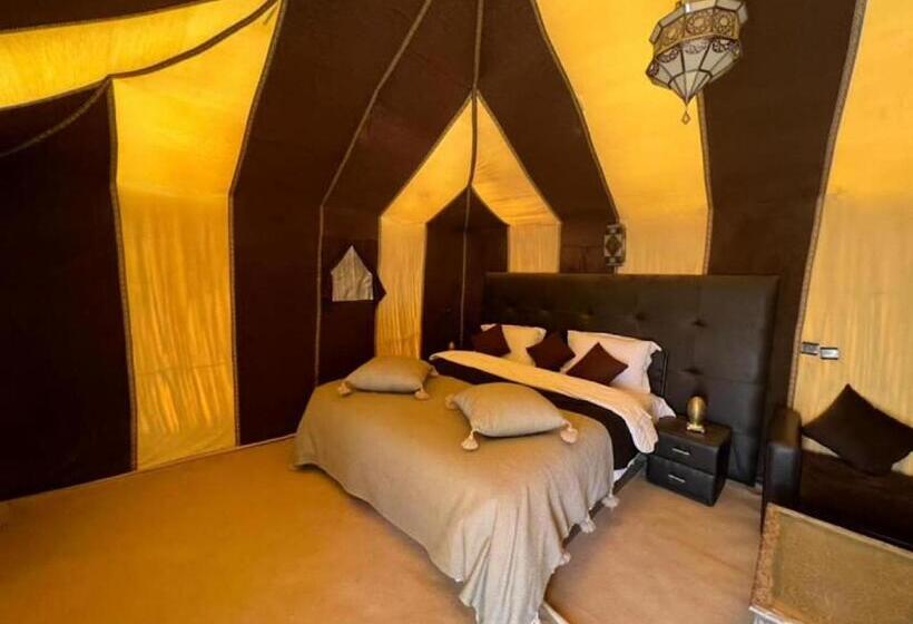 اتاق راحتی سه تخته, Merzouga Family Luxury Camp