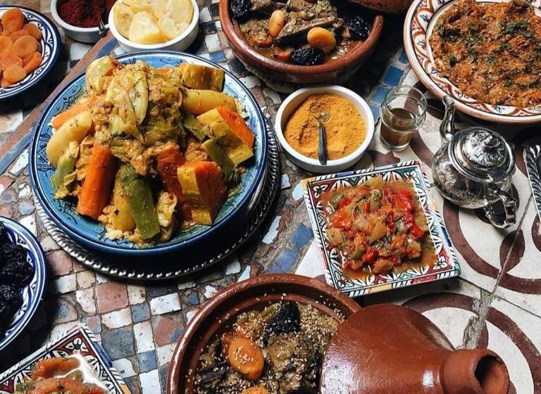 اتاق راحتی سه تخته, Merzouga Family Luxury Camp