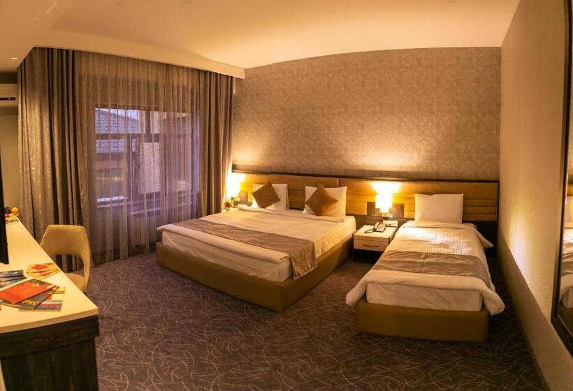اتاق استاندارد سه نفره, Parkway Inn Hotel & Spa