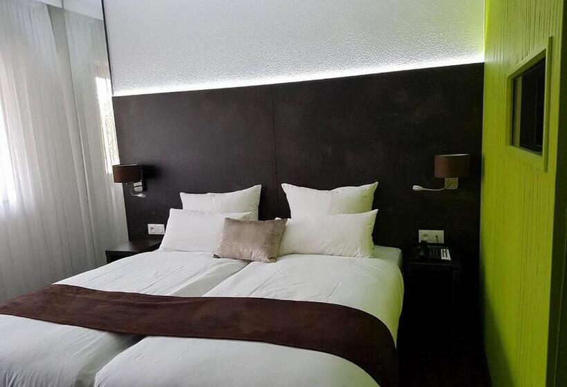 Номер Deluxe, Saint Hubert