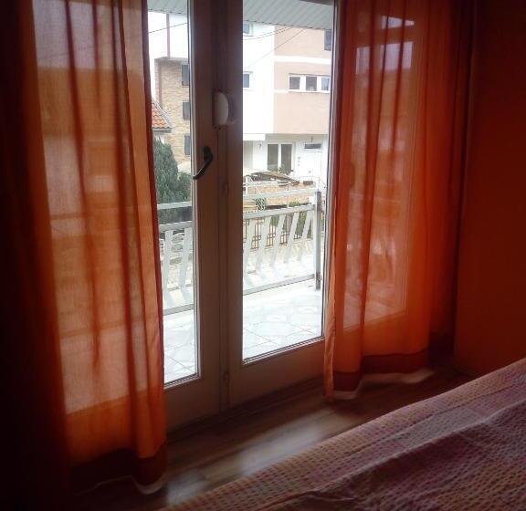 آپارتمان 2 خوابه, Tija Apartments