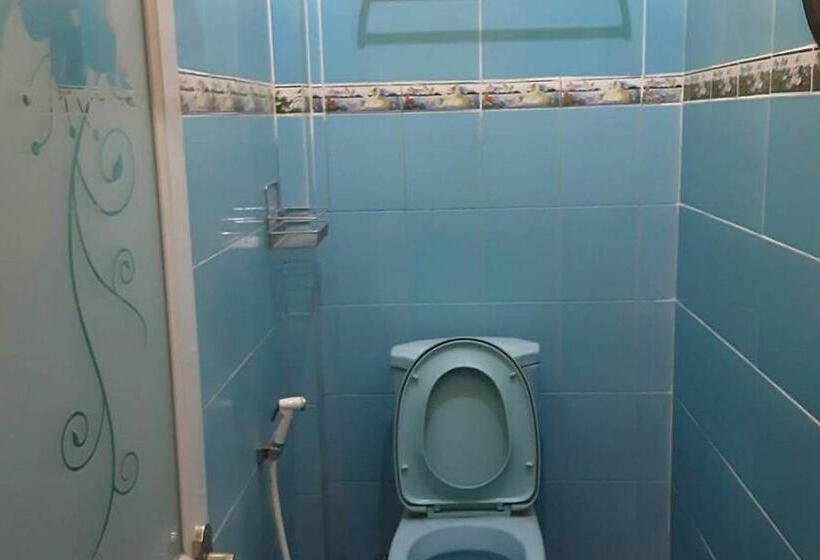 Семейный Номер, Guest House Syariah Lp3b Brebes Redpartner
