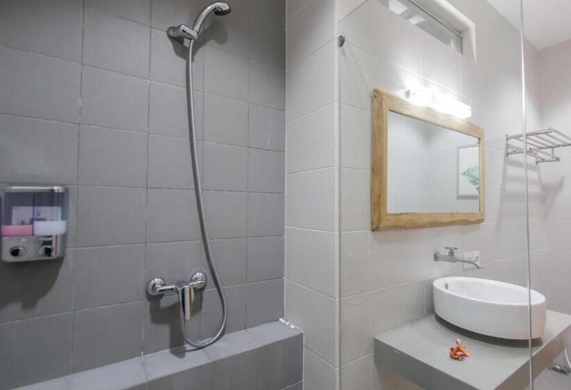 اتاق لوکس, The Jero 18 Kuta Guest House