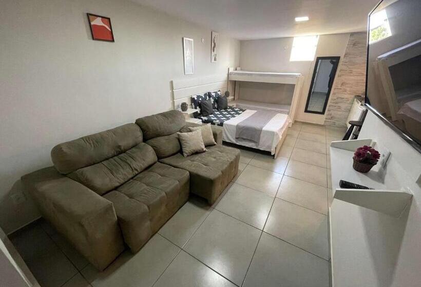 استودیو خانوادگی, Central Praias Suíte 4