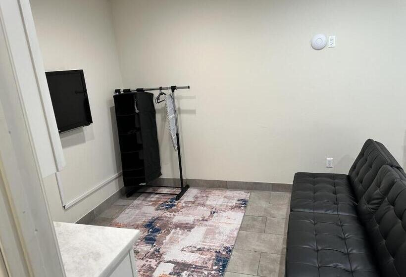Студия Стандарт, Studio With Private Entrance Next To Balboa Park