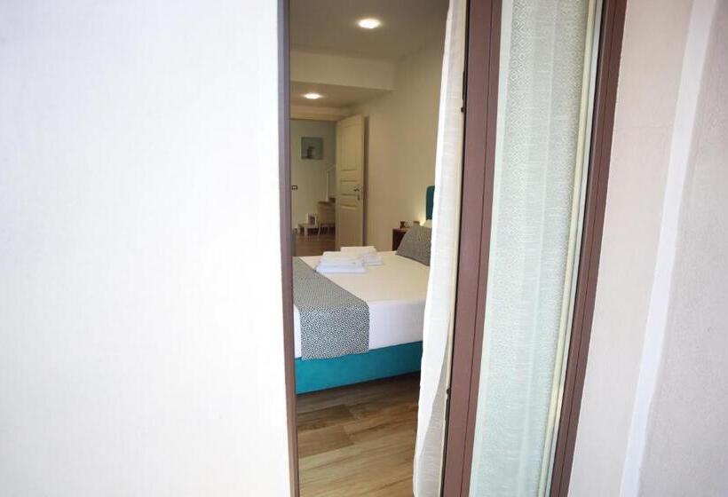غرفة قياسية مزوَّدة بشُرفة, B&b Sant Agata Patrona