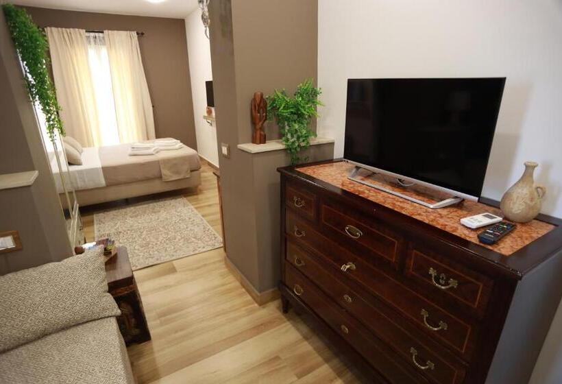 غرفة قياسية مزوَّدة بتراس, B&b Sant Agata Patrona