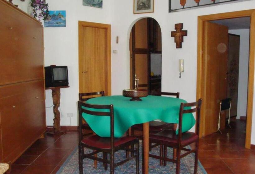 آپارتمان 1 خوابه, B&b Villa Tina